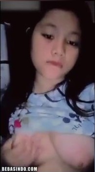Bokep bocil udah mulai berani remas tete